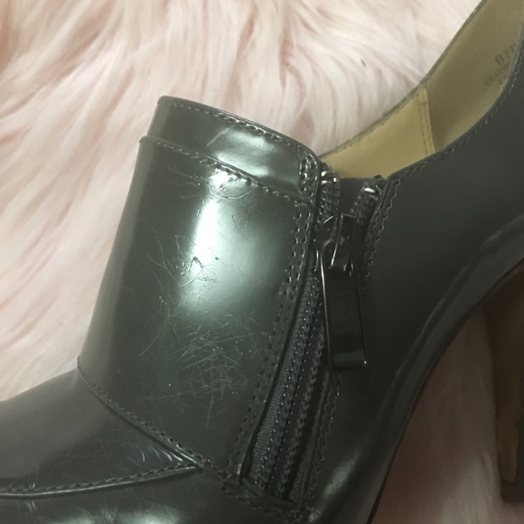 Boutique Tisha Grey Booties Nordstrom Zipper Heel Career Classic Indie Glam - Picture 9 of 9